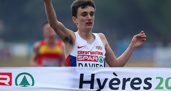 Espoirs hommes (8,08 km) : Jonathan Davies imite Mo Farah